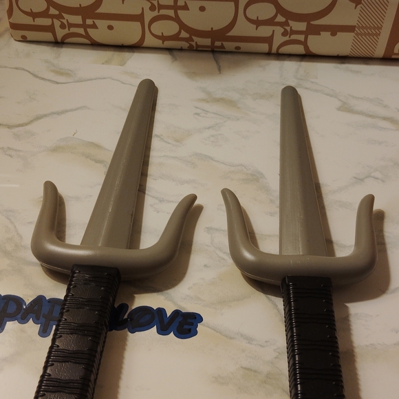 Toys - Picture 5 of 8